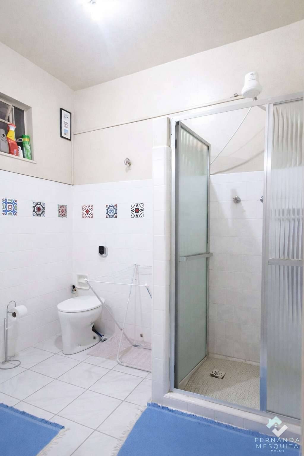  - Aconchegante Apartamento de 2 Quartos com Piso em Taco de Madeira, Banheiro Amplo, Elevador e Vaga – Bairro do Alto, Teresópolis/RJ