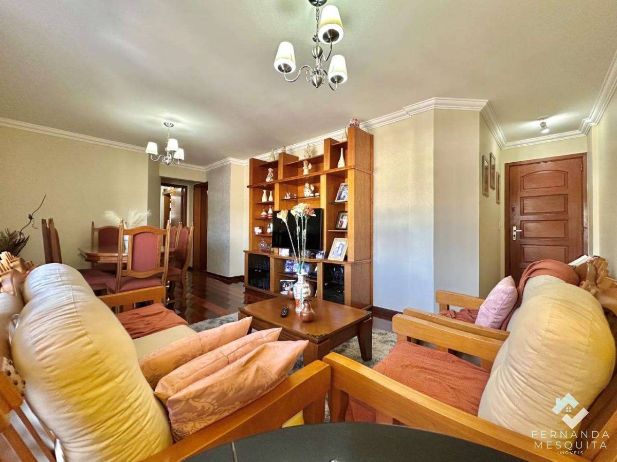  - Amplo Apartamento de 92 m² com 2 Quartos (1 Suíte) + Quarto Reversível, Varanda, Lazer Completo e Vaga – Várzea, Centro de Teresópolis/RJ