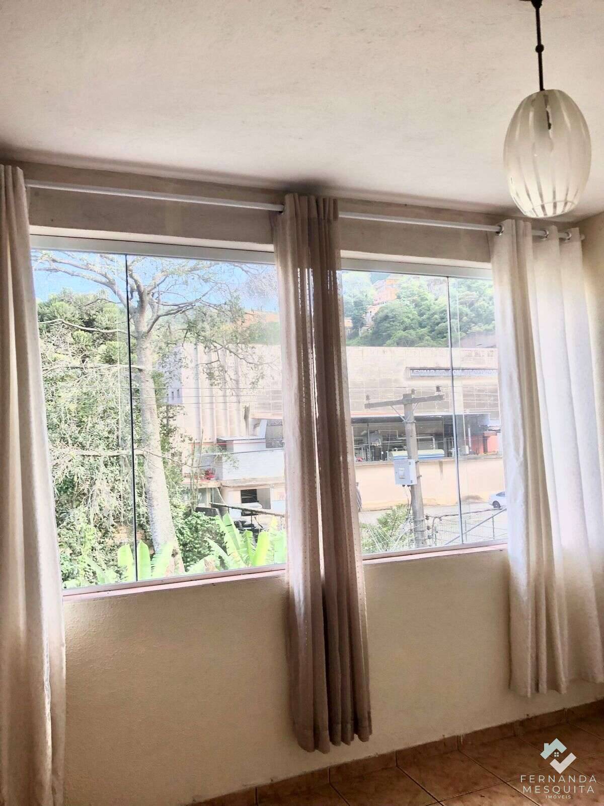  - Apartamento 2 Quartos Próximo à Barão do Rio Branco