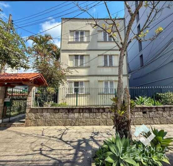 Apartamento à venda em Agriões Teresópolis com 1 quarto, 32 m² e preço abaixo do mercado - Fernanda Mesquita Imóveis | Um novo capítulo pede um novo lar. Encontre aqui.