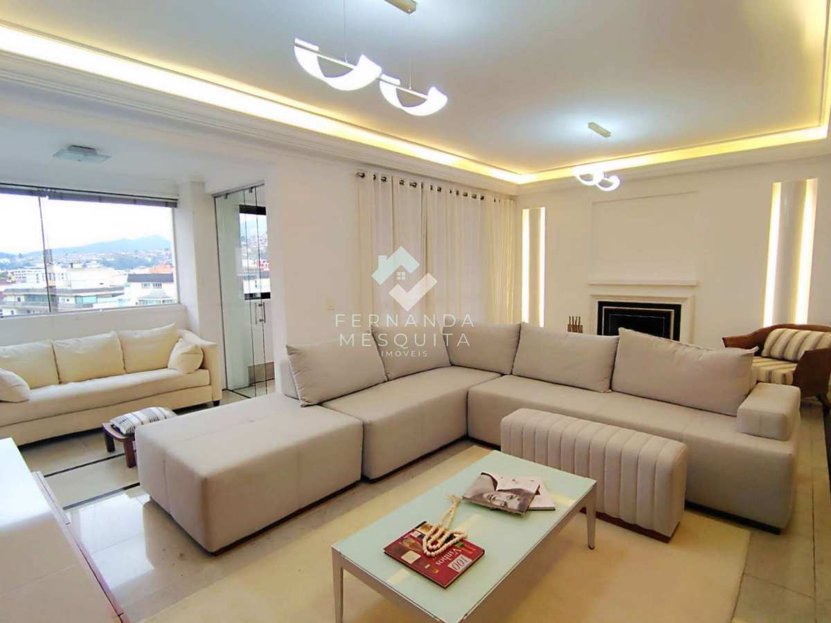 Apartamento à venda, no Residencial Península Ibérica em Teresópolis, Agriões, com 4 quartos, 256m² - Fernanda Mesquita Imóveis em Teresópolis/RJ