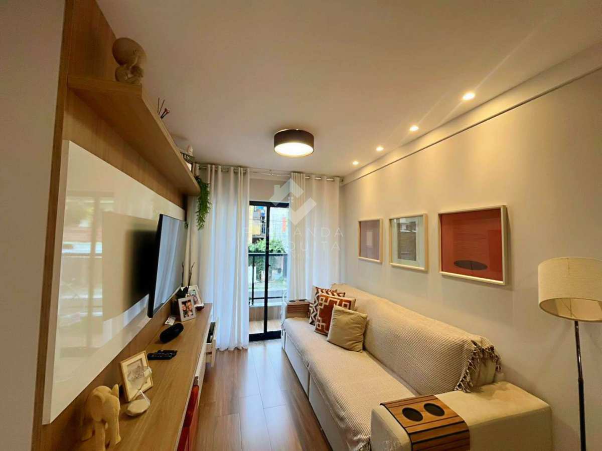  - Apartamento à Venda no Alto Teresópolis RJ Porteira Fechada com 2 Quartos e Lazer