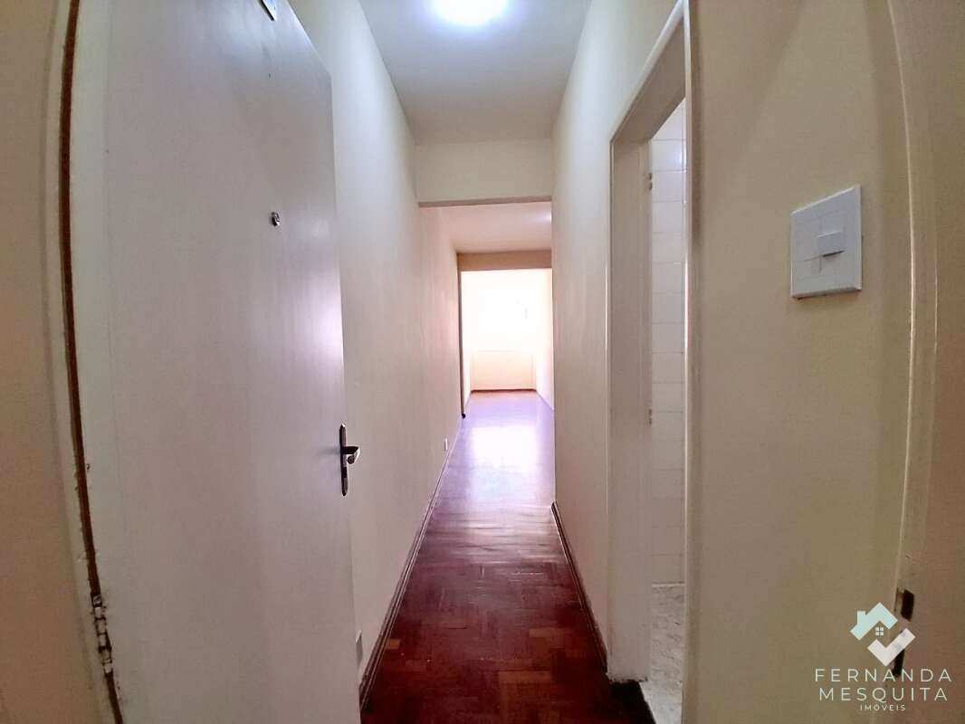  - Apartamento à Venda no Centro de Teresópolis com Elevador e 45m²