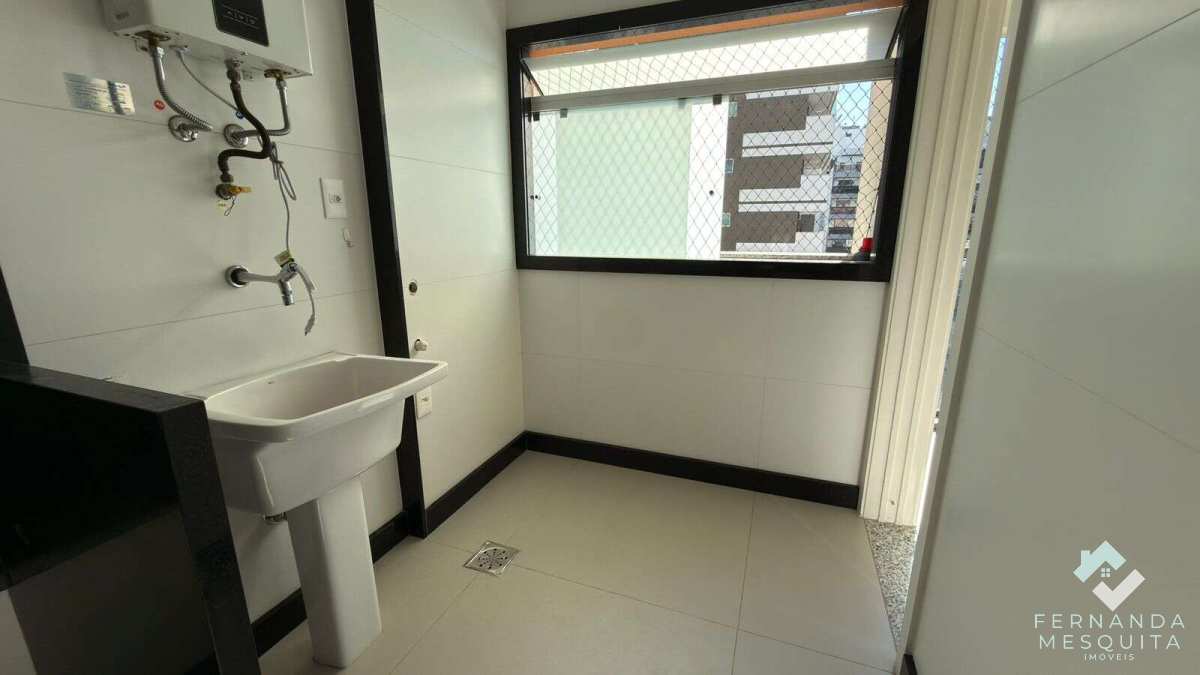  - Apartamento à venda