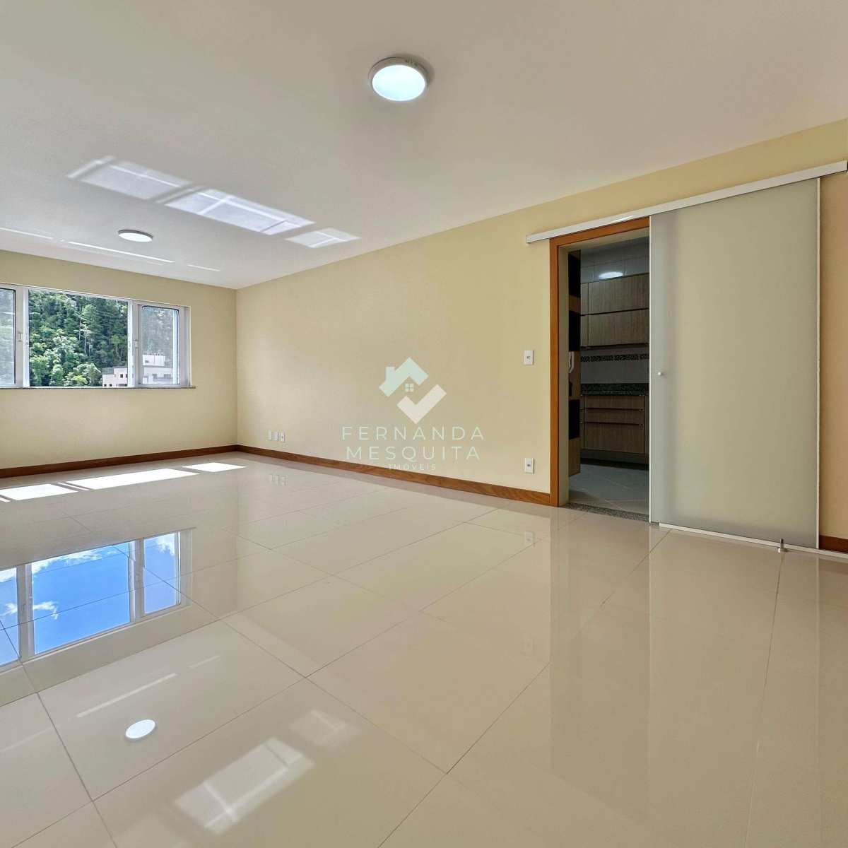  - Apartamento de 2 Quartos com Suíte e 2 Vagas na Várzea – 103,32m² de Conforto e Elegância!