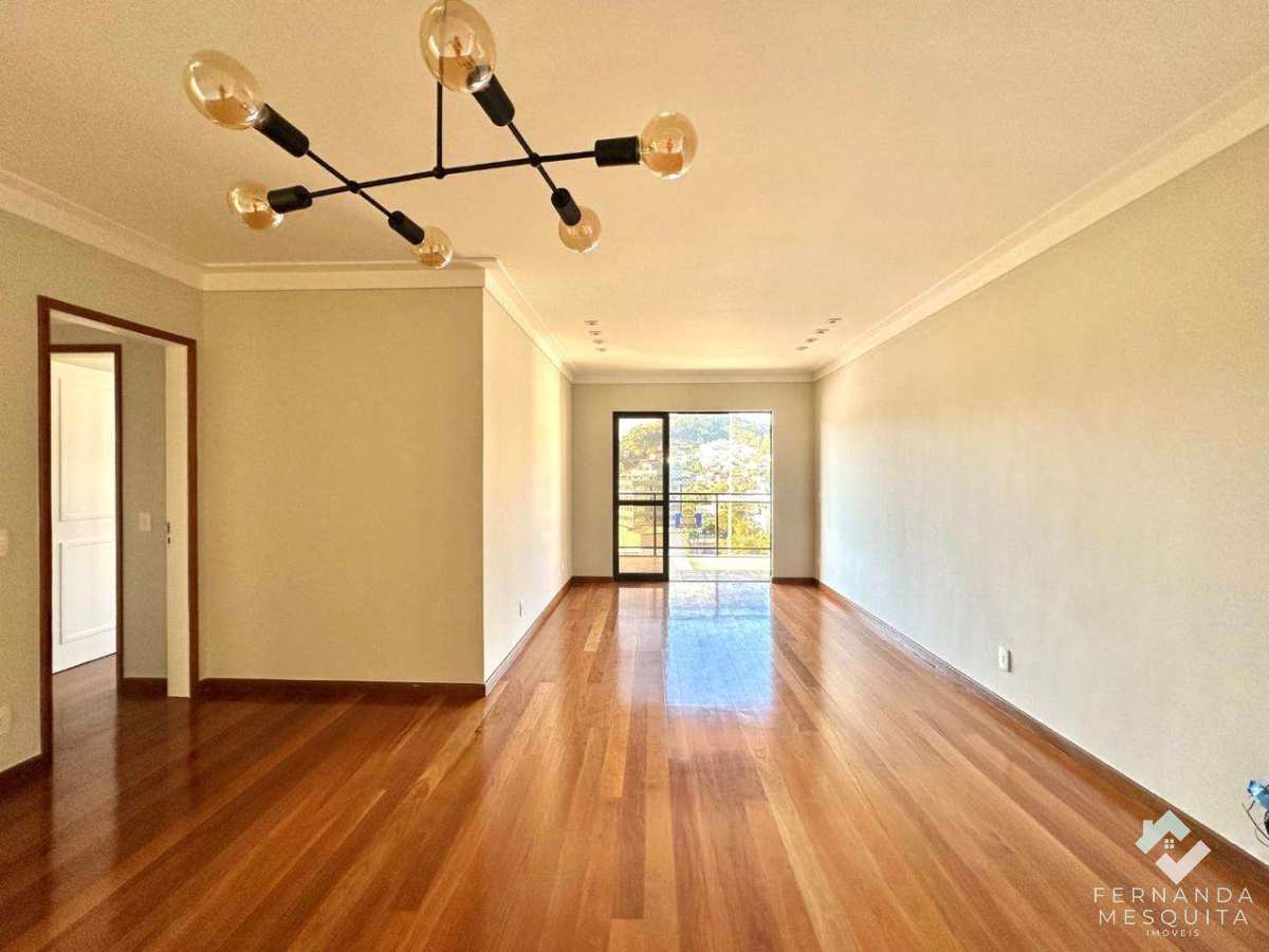  - Apartamento de 3 Quartos com 2 Vagas e Lazer Completo no Centro de Teresópolis