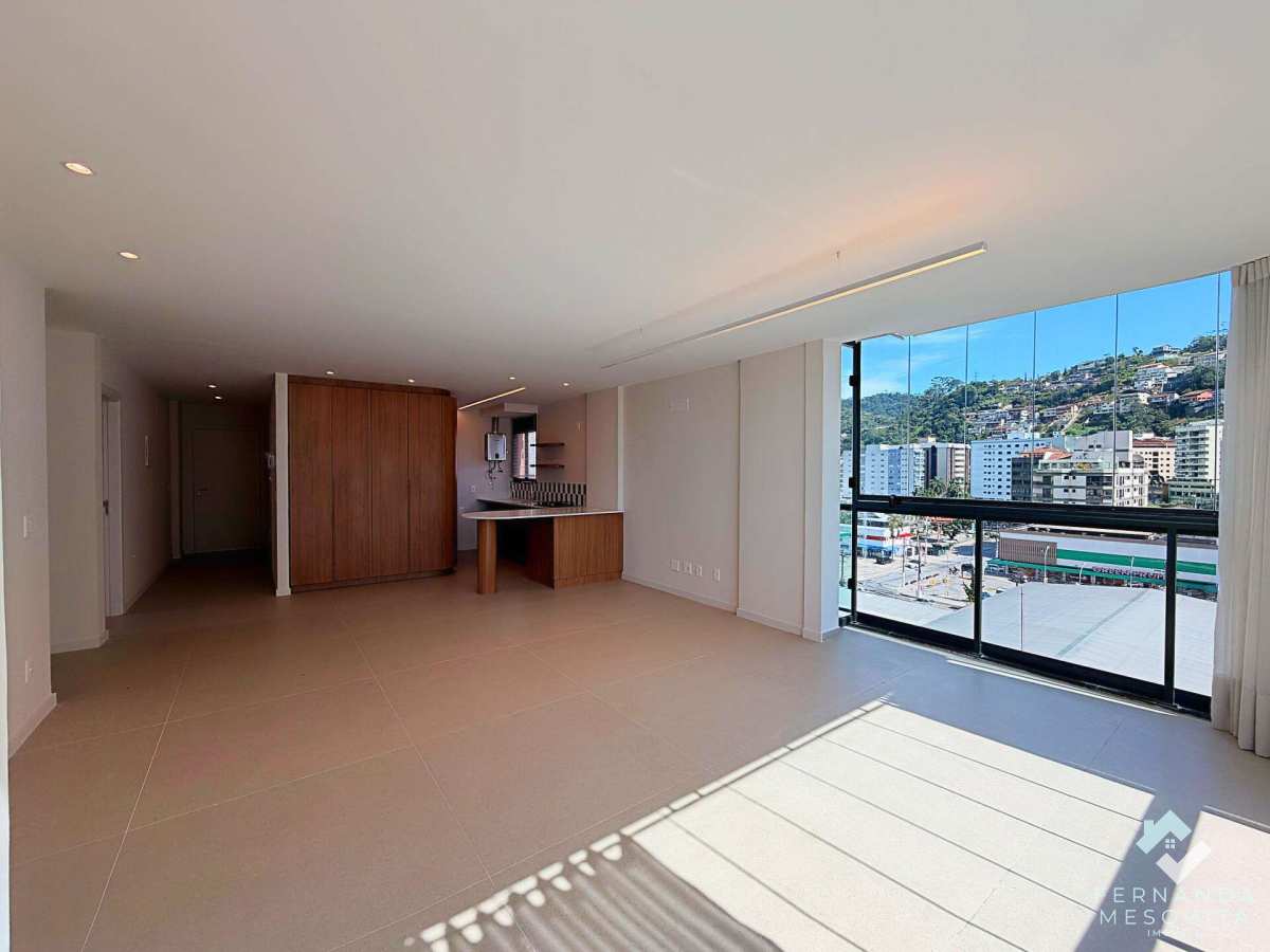  - Apartamento de Alto Padrão com 2 Suítes e Design de Interiores em Agriões