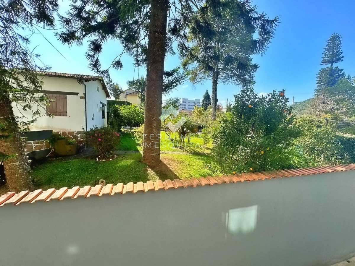  - Apartamento estilo loft à venda no Bairro Alto – Teresópolis/RJ