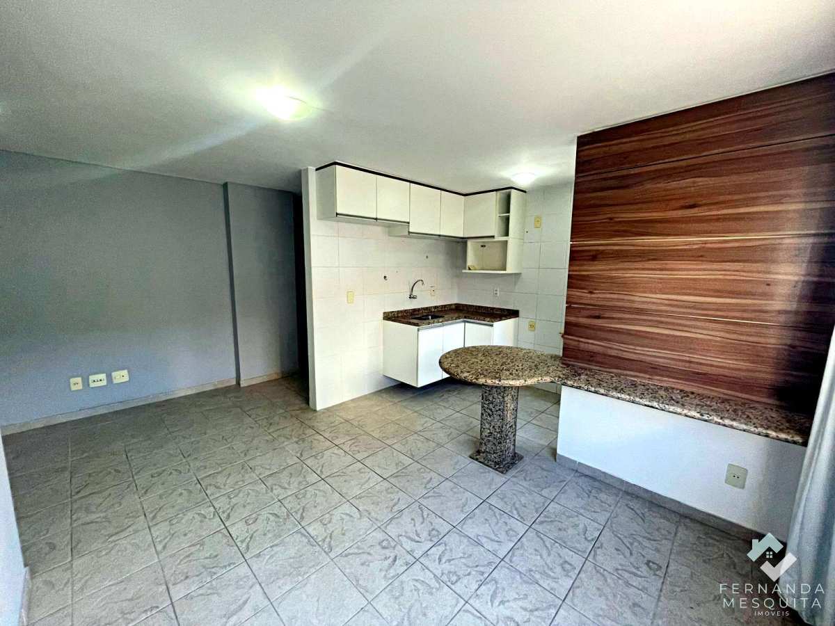  - Apartamento para locação no Alto – Em frente ao Hospital São José! Com Garagem e Elevador