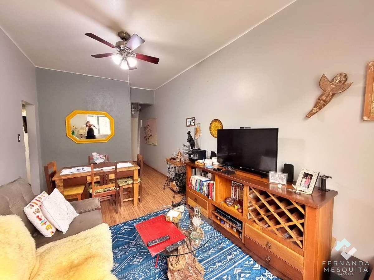  - Apartamento Reformado com 2 Quartos à Venda na Várzea em Teresópolis RJ