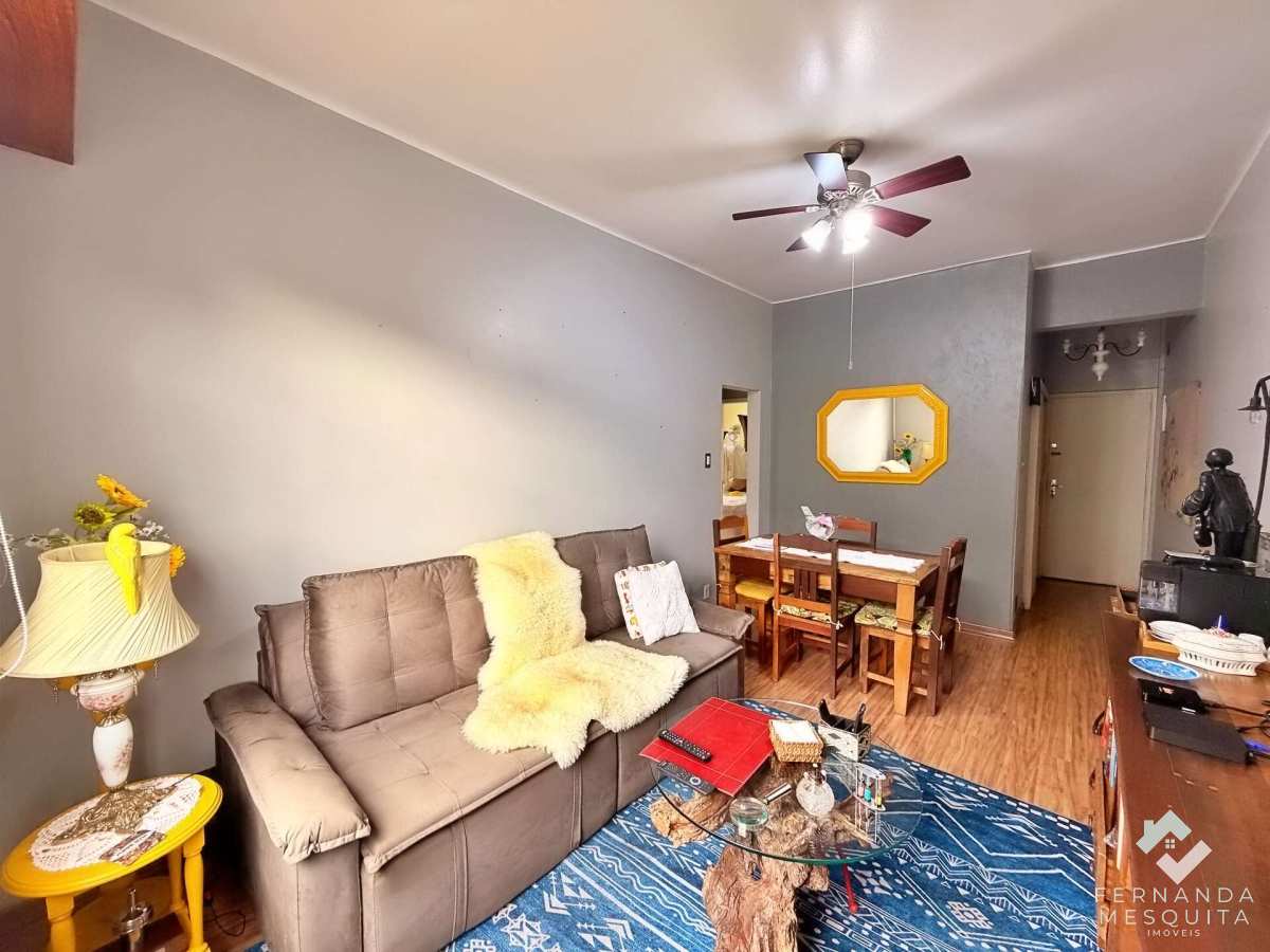 - Apartamento Reformado com 2 Quartos à Venda na Várzea em Teresópolis RJ
