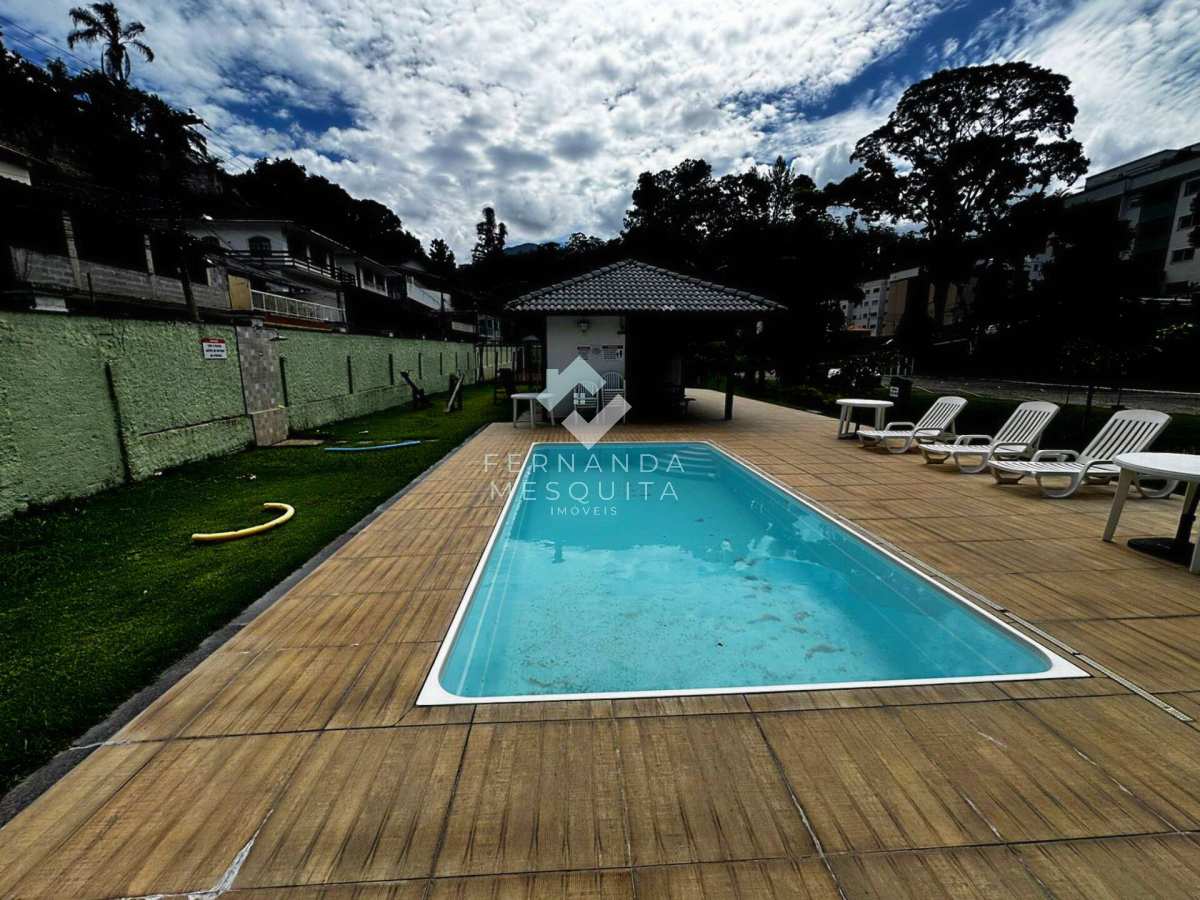  - Apartamento reformado com suíte, varanda e lazer completo em Pimenteiras – 2 quartos