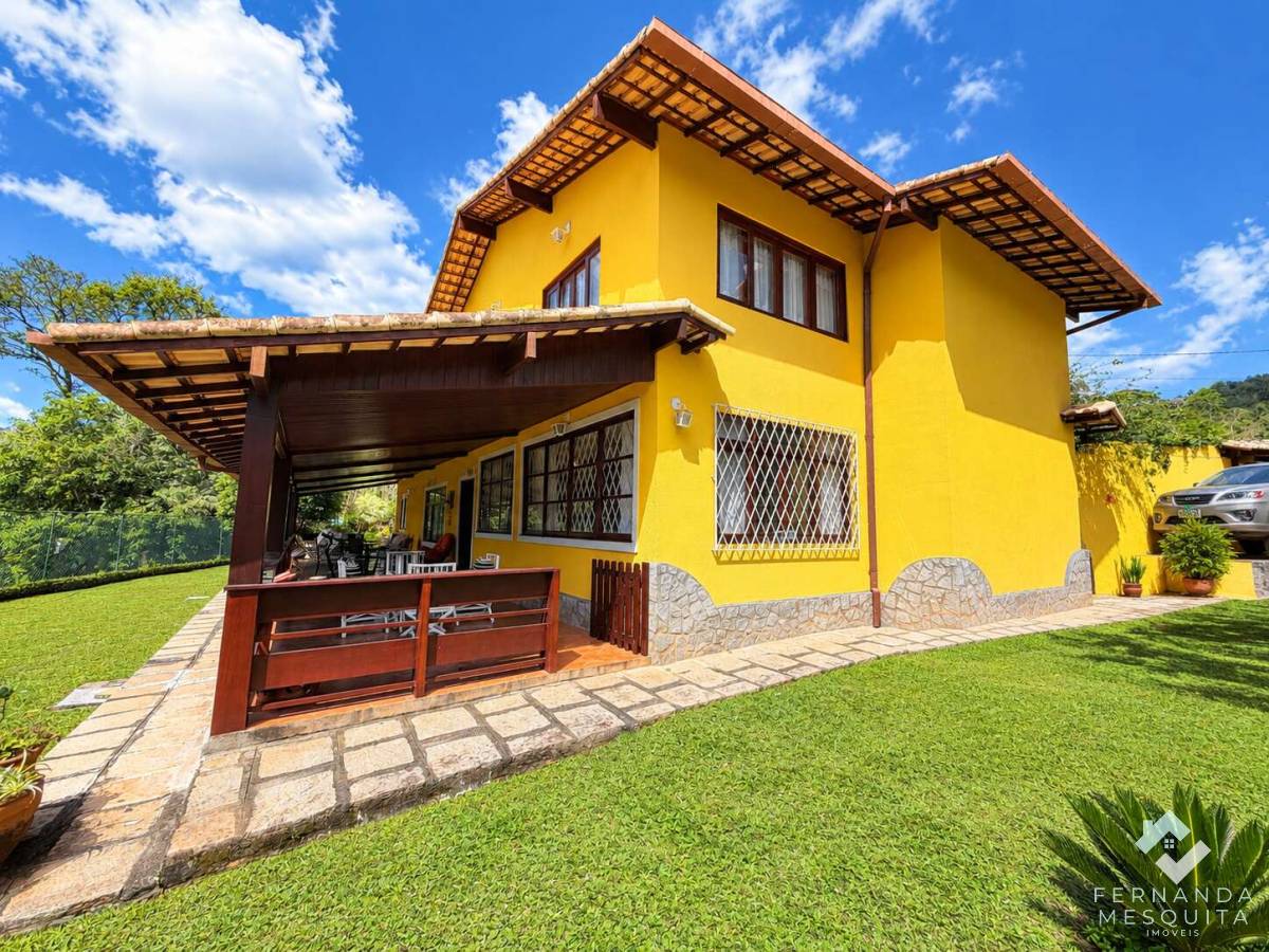 Casa à venda com 7 quartos, 750m² - Albuquerque,Teresópolis