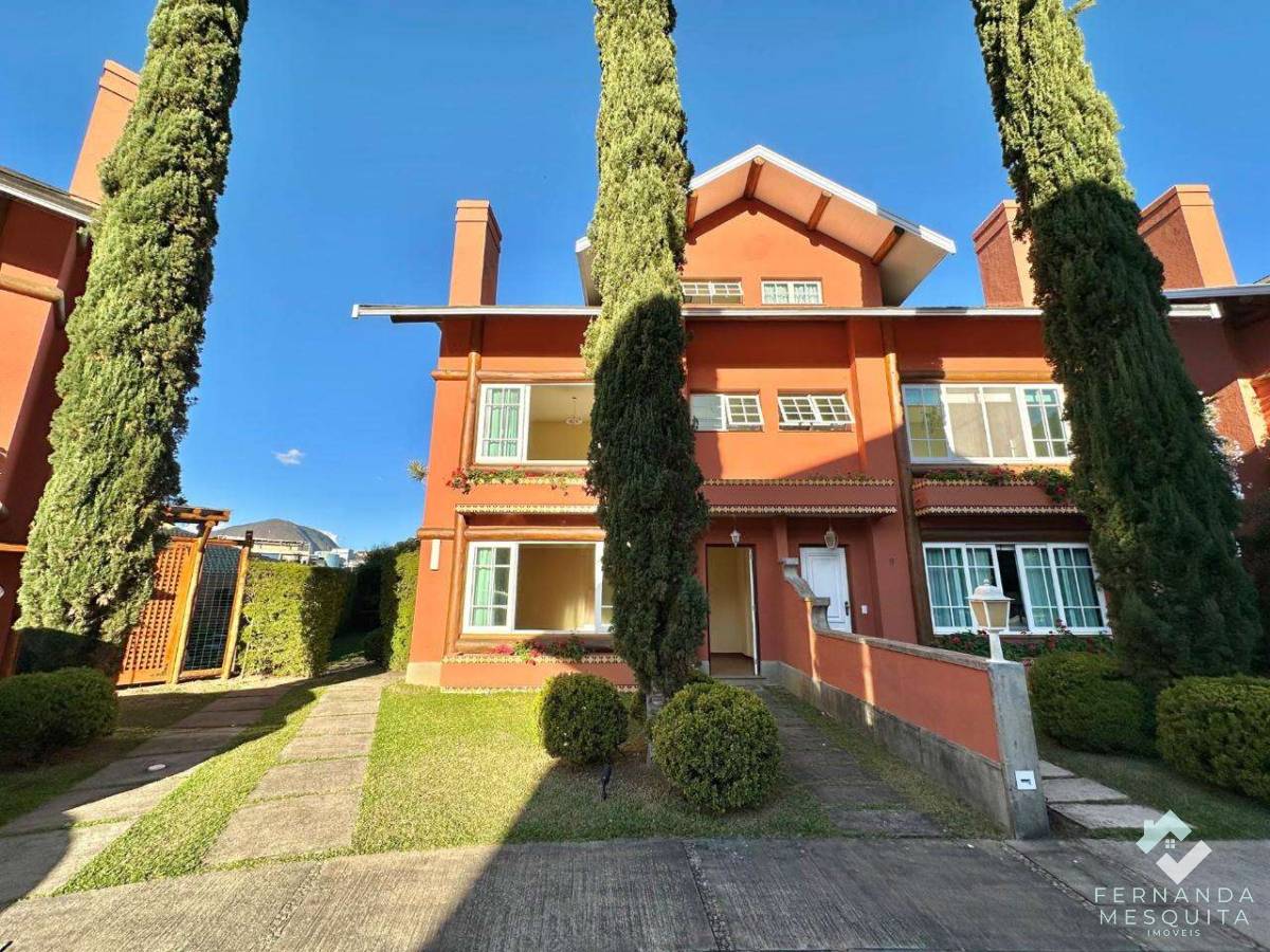 Casa à venda em Teresópolis, Iúcas, com 3 quartos, 150m² - Fernanda Mesquita Imóveis | Um novo capítulo pede um novo lar. Encontre aqui.