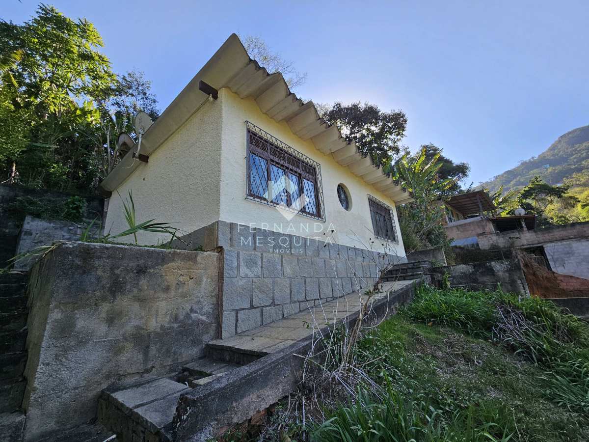 Casa à venda com 2 quartos, 50m² - Granja Florestal,Teresópolis