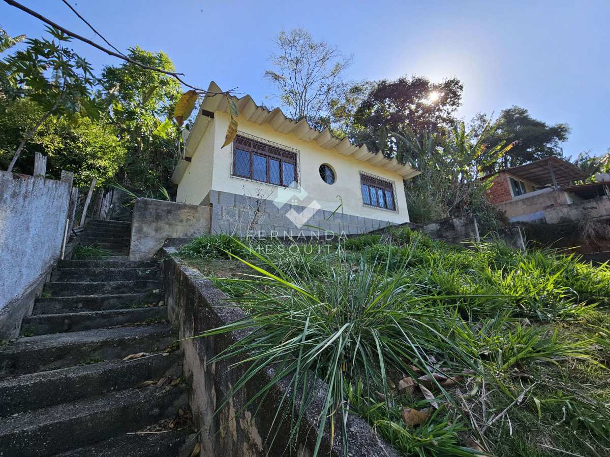 Casa à venda com 2 quartos, 50m² - Granja Florestal,Teresópolis