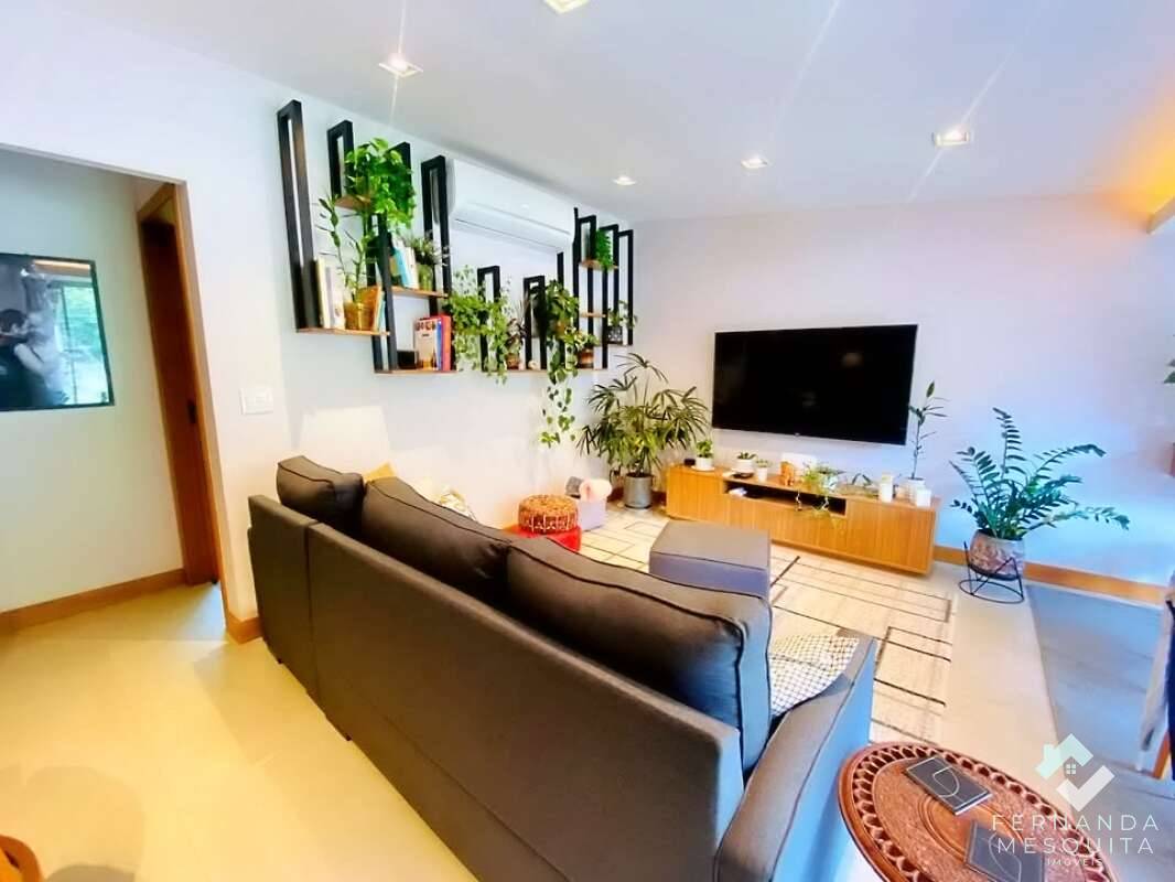  - Casa Em Condomínio com Piscina e Espaço Gourmet à Venda na Posse em Teresópolis