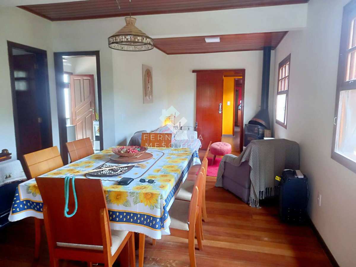  - Casa à venda no Condomínio Vale da União em Araras, Petrópolis com 4.000m² e área gourmet