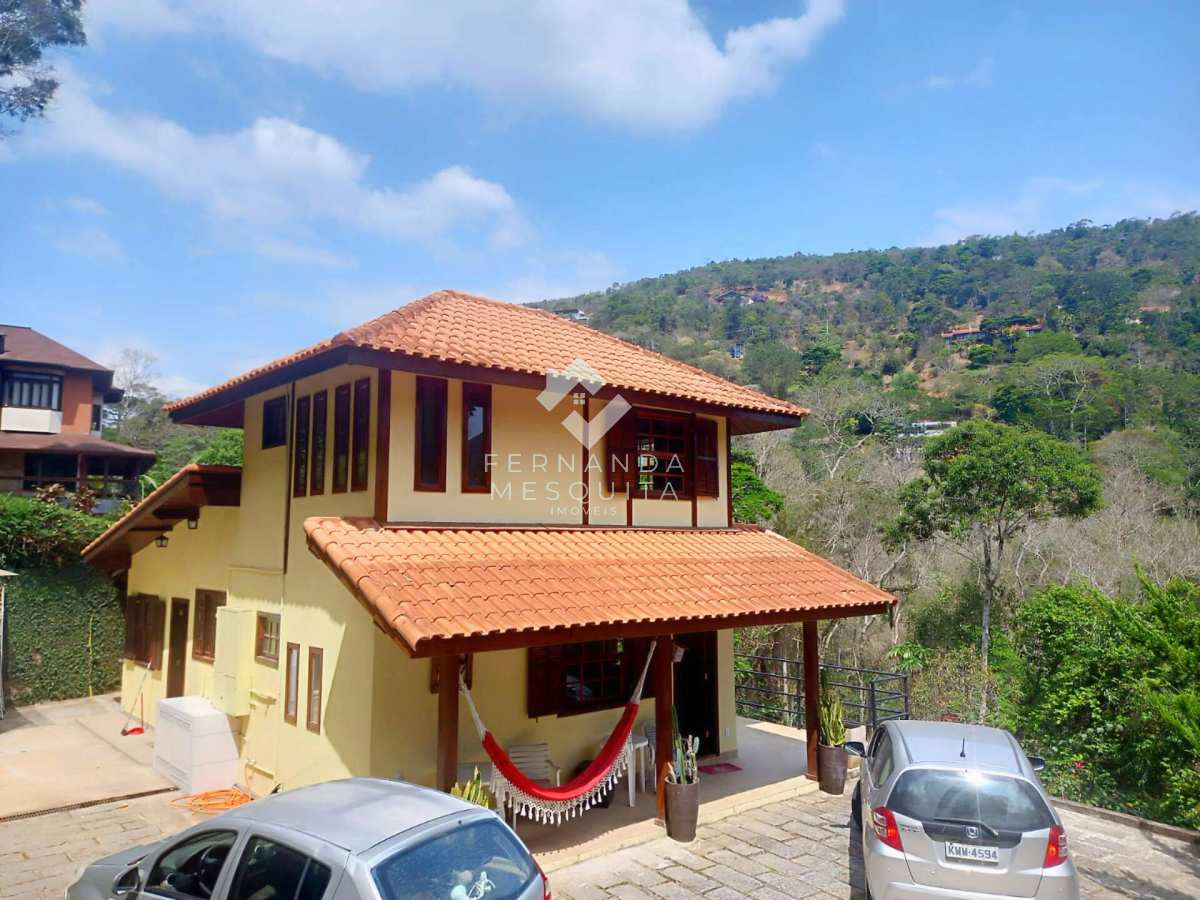  - Casa à venda no Condomínio Vale da União em Araras, Petrópolis com 4.000m² e área gourmet