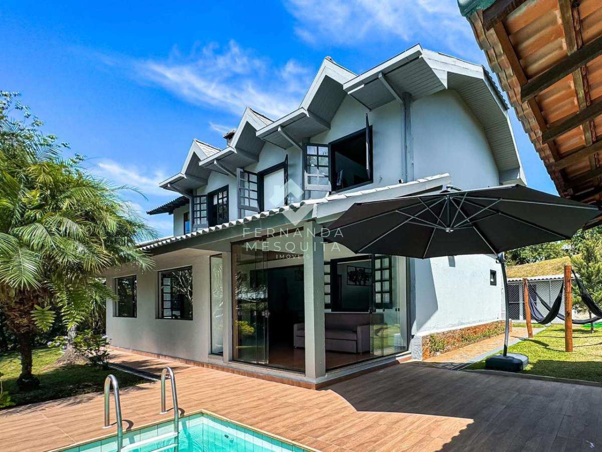 Casa de condomínio à venda com 4 quartos, 236m² - Albuquerque,Teresópolis