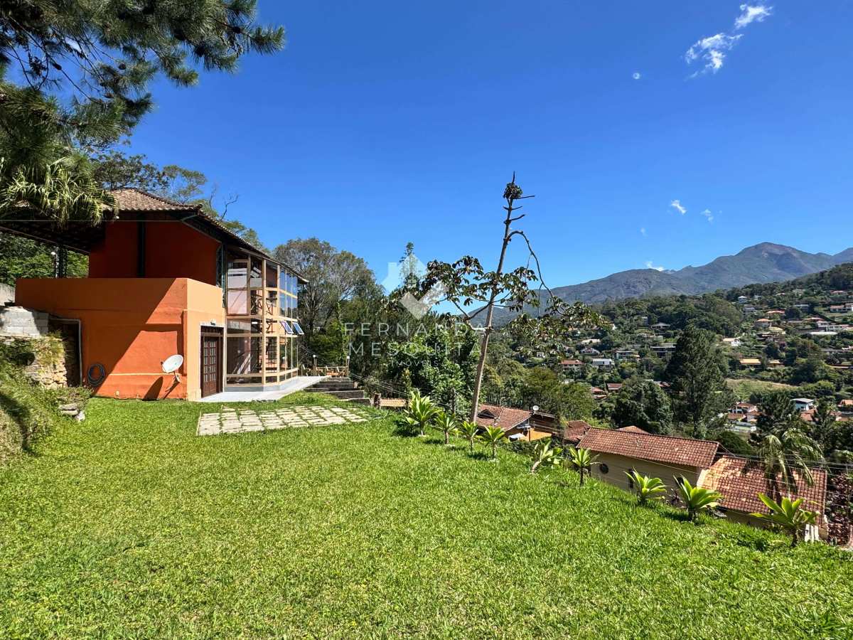  - Casa à venda no Parque do Imbuí, Teresópolis – 2 quartos, 112 m² e terreno de 1.260 m²