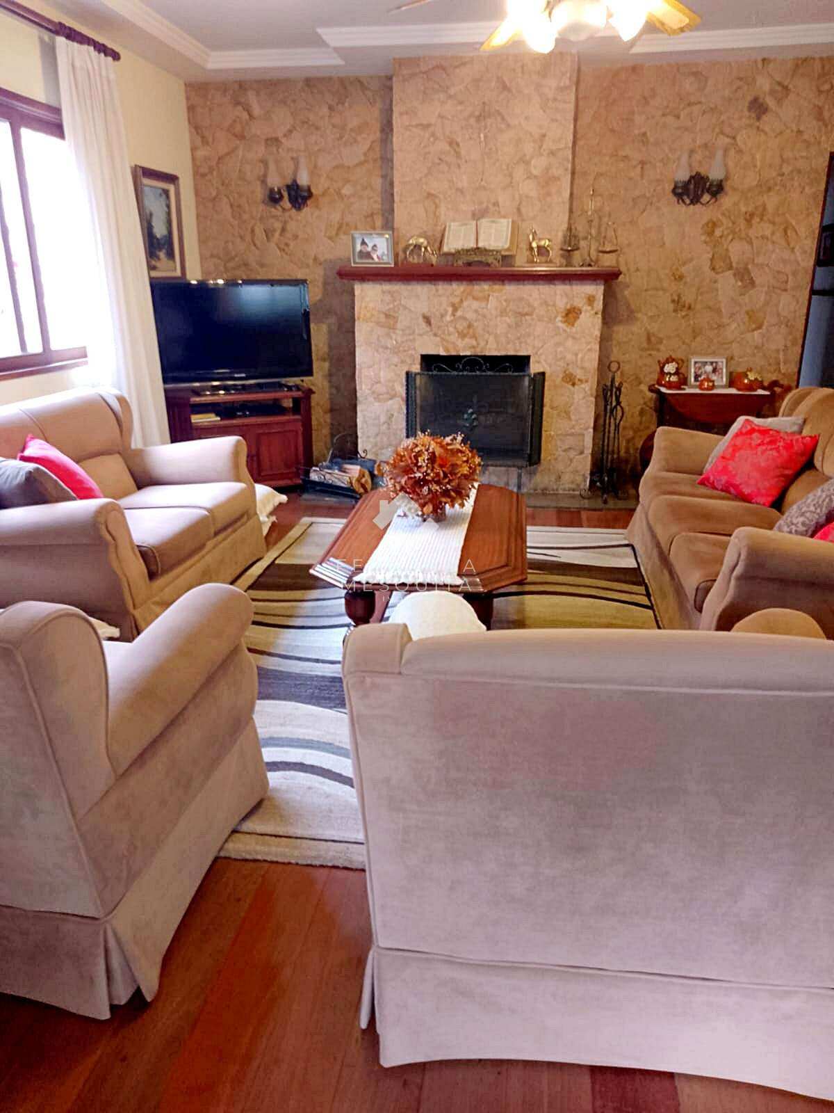 Casa à venda com 3 quartos, 141,00m² - Várzea,Teresópolis