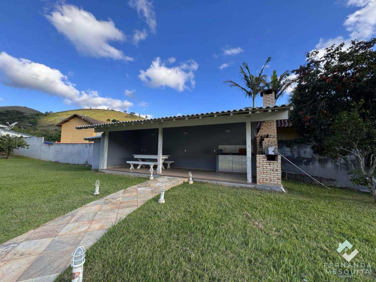  - Casa com 4 Quartos à Venda no Condomínio Green Valley em Albuquerque Teresópolis RJ