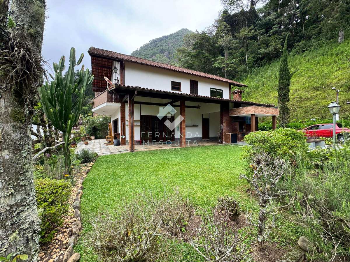 Casa de condomínio à venda com 3 quartos, 203m² - Granja Guarani,Teresópolis