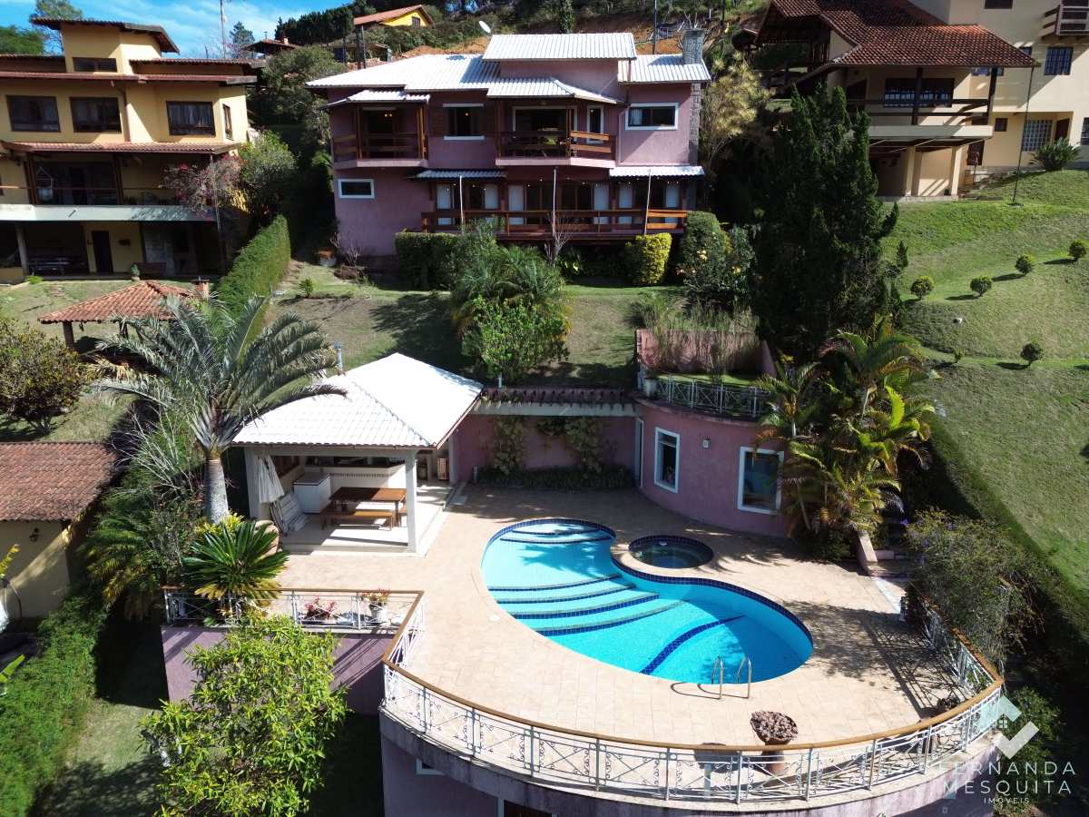  - Casa em Condomínio Green Valley com Vista Panorâmica, Piscina e Sauna em Teresópolis RJ