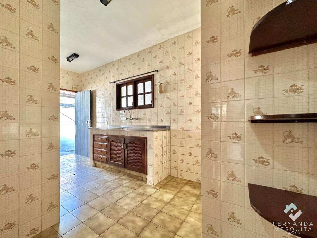  - Casa Duplex Fora de Condomínio com Quintal em Pimenteiras