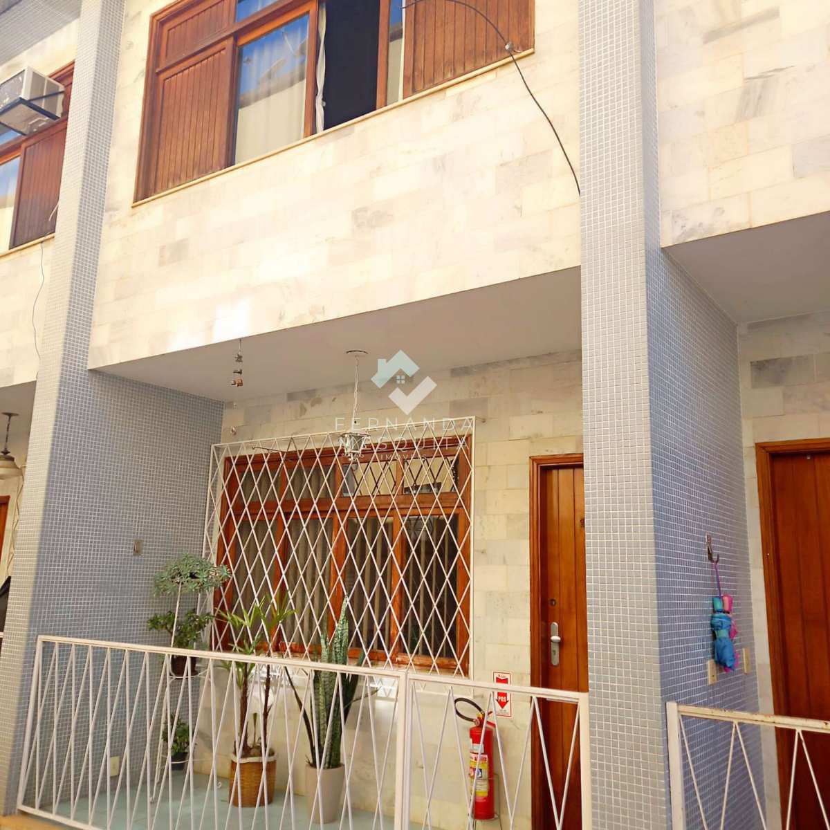  - Casa em condomínio à venda em Agriões Teresópolis RJ com 2 quartos e churrasqueira