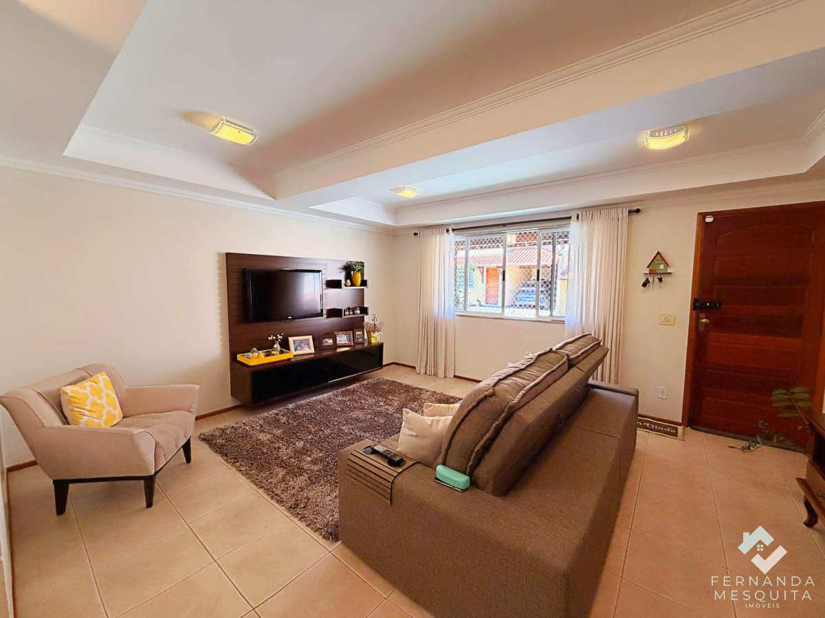  - Casa em Condomínio à Venda em Araras, Teresópolis com 2 Suítes, Área Gourmet e Lazer