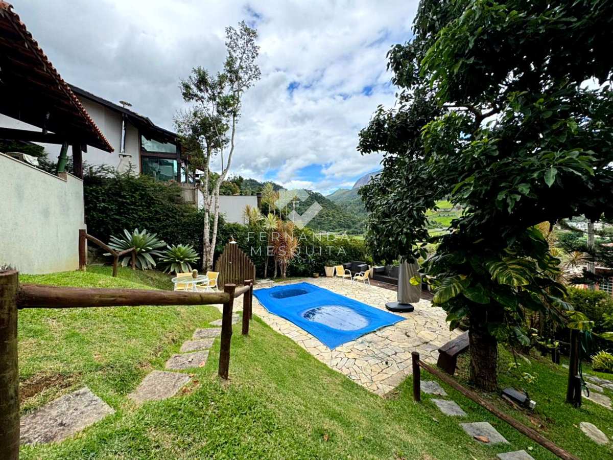 Casa de condomínio à venda com 3 quartos, 189m² - Vargem Grande,Teresópolis