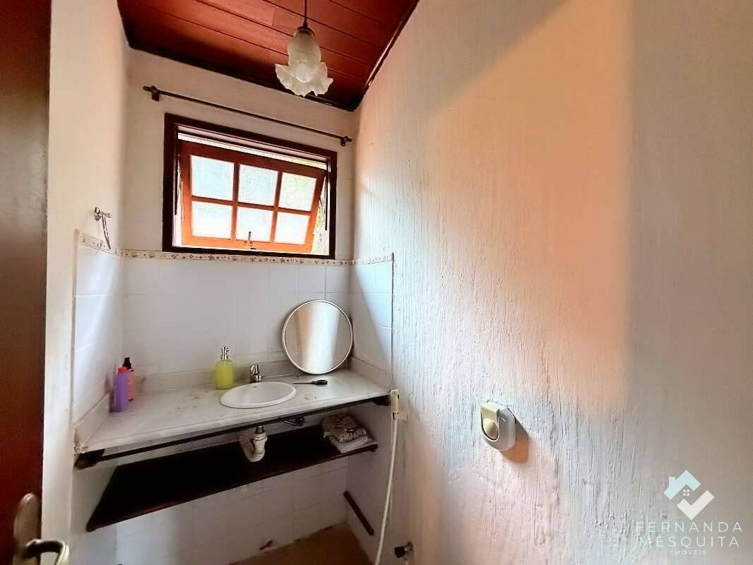 Casa de condomínio à venda com 3 quartos, 189m² - Vargem Grande,Teresópolis