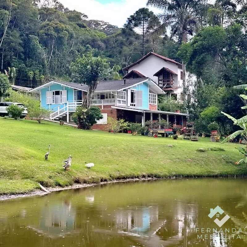 Casa de condomínio à venda com 5 quartos, 120m² - Vargem Grande,Teresópolis