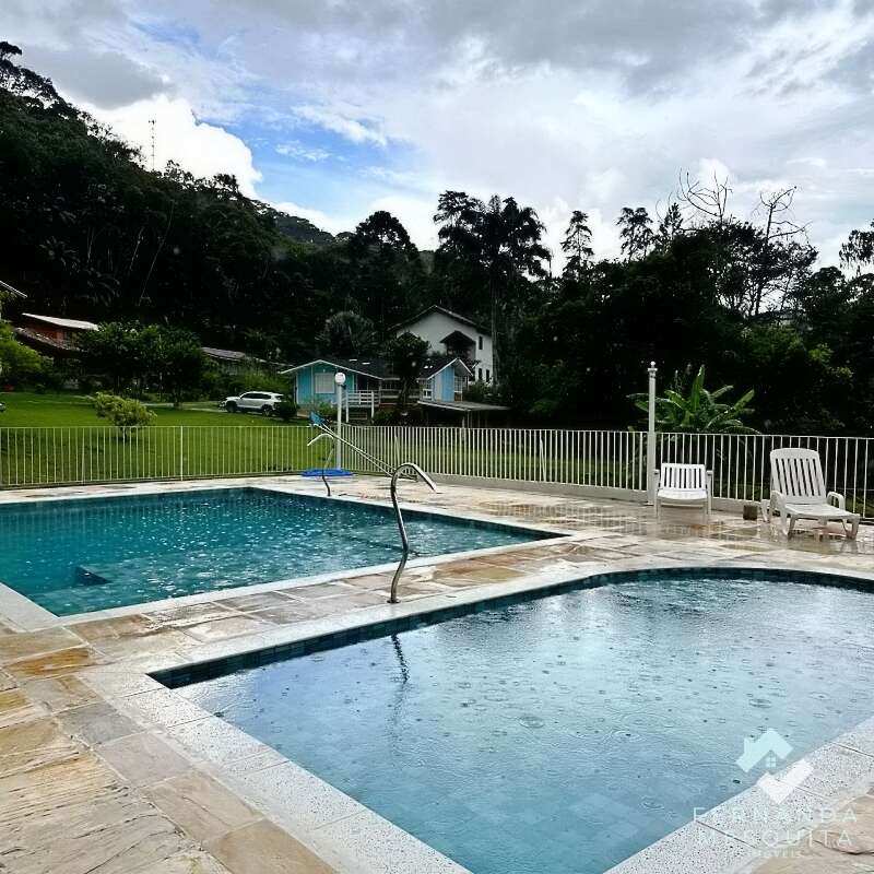 Casa de condomínio à venda com 5 quartos, 120m² - Vargem Grande,Teresópolis