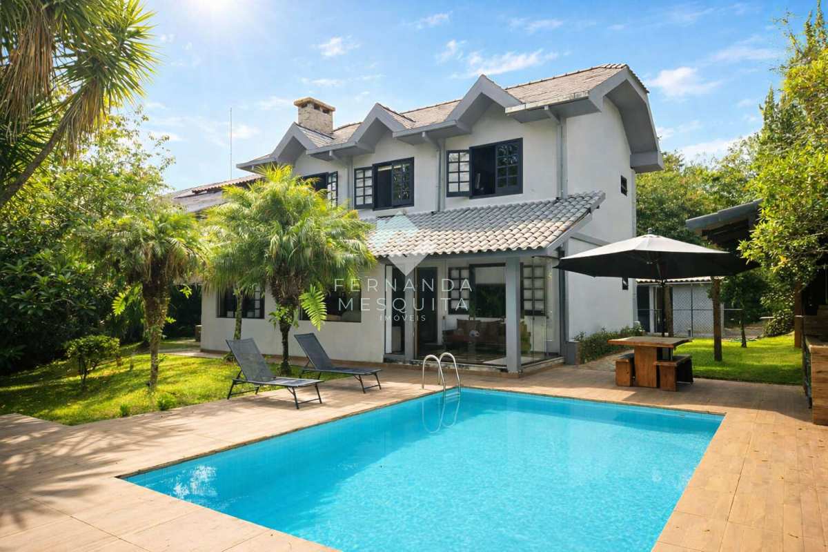 Casa em condomínio Green Valley Teresópolis à venda com 4 quartos piscina e vista panorâmica - Fernanda Mesquita Imóveis em Teresópolis/RJ