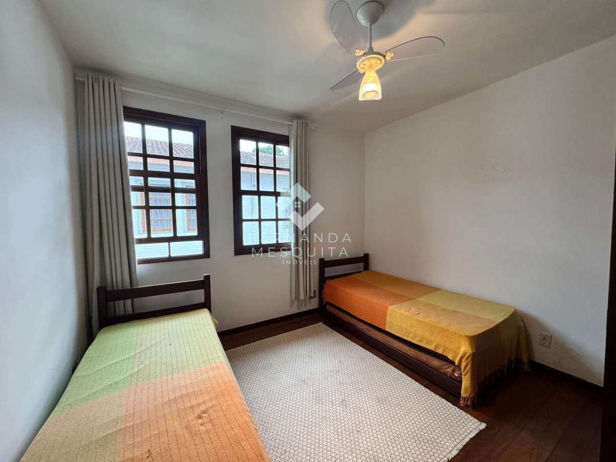 Casa geminada à venda com 3 quartos, 150m² - Alto,Teresópolis