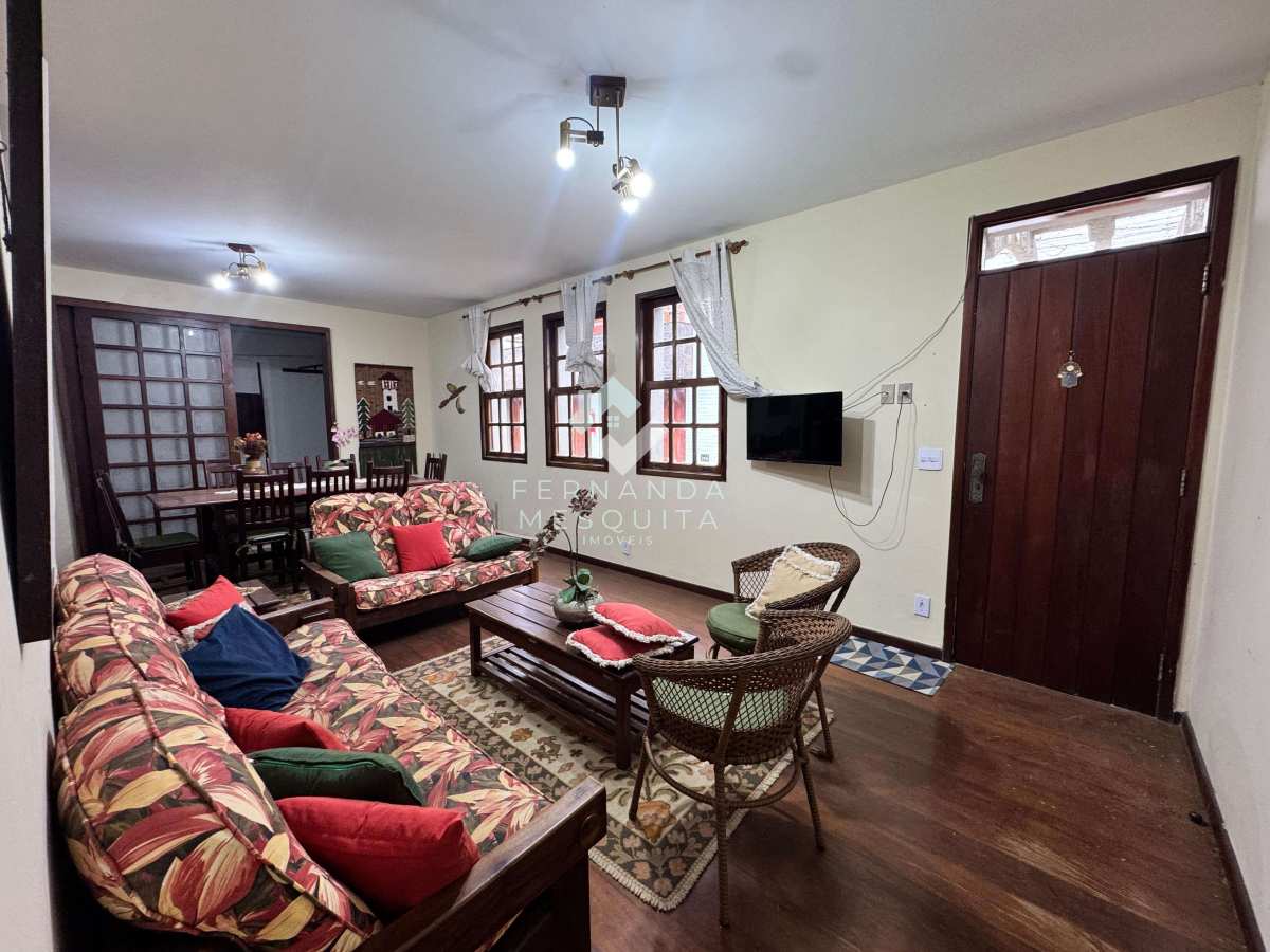 Casa geminada à venda com 3 quartos, 150m² - Alto,Teresópolis