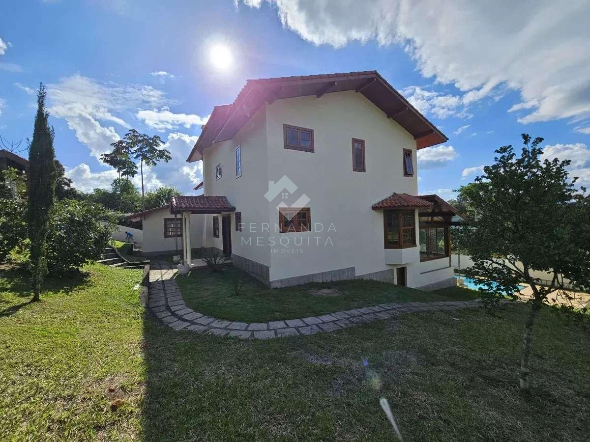  - Casa Espetacular no Condomínio Green Valley com Vista Indevassável, Piscina e Área de Lazer Completa – Albuquerque, Teresópolis/RJ