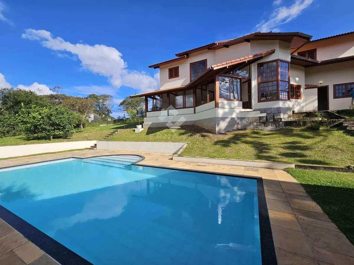  - Casa Espetacular no Condomínio Green Valley com Vista Indevassável, Piscina e Área de Lazer Completa – Albuquerque, Teresópolis/RJ