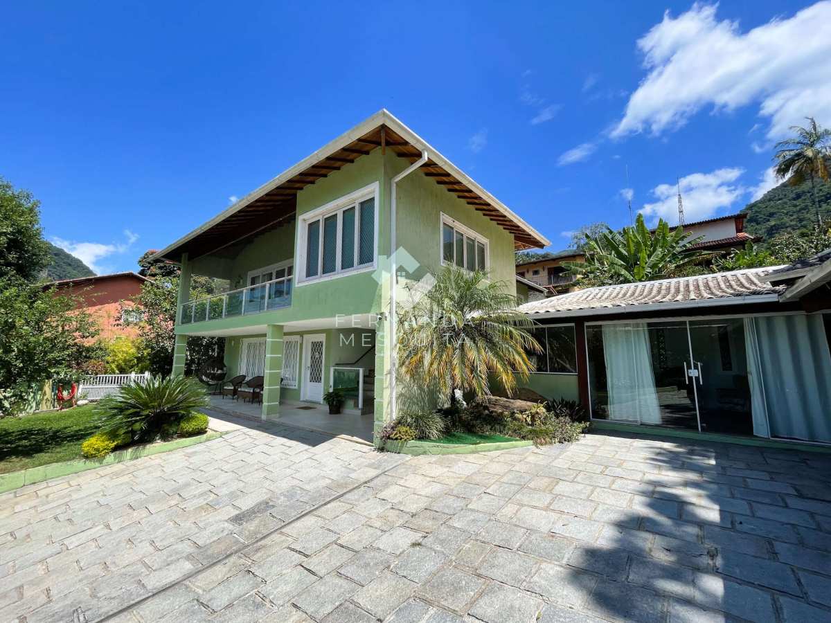 Casa à venda com 4 quartos, 623m² - Alto,Teresópolis