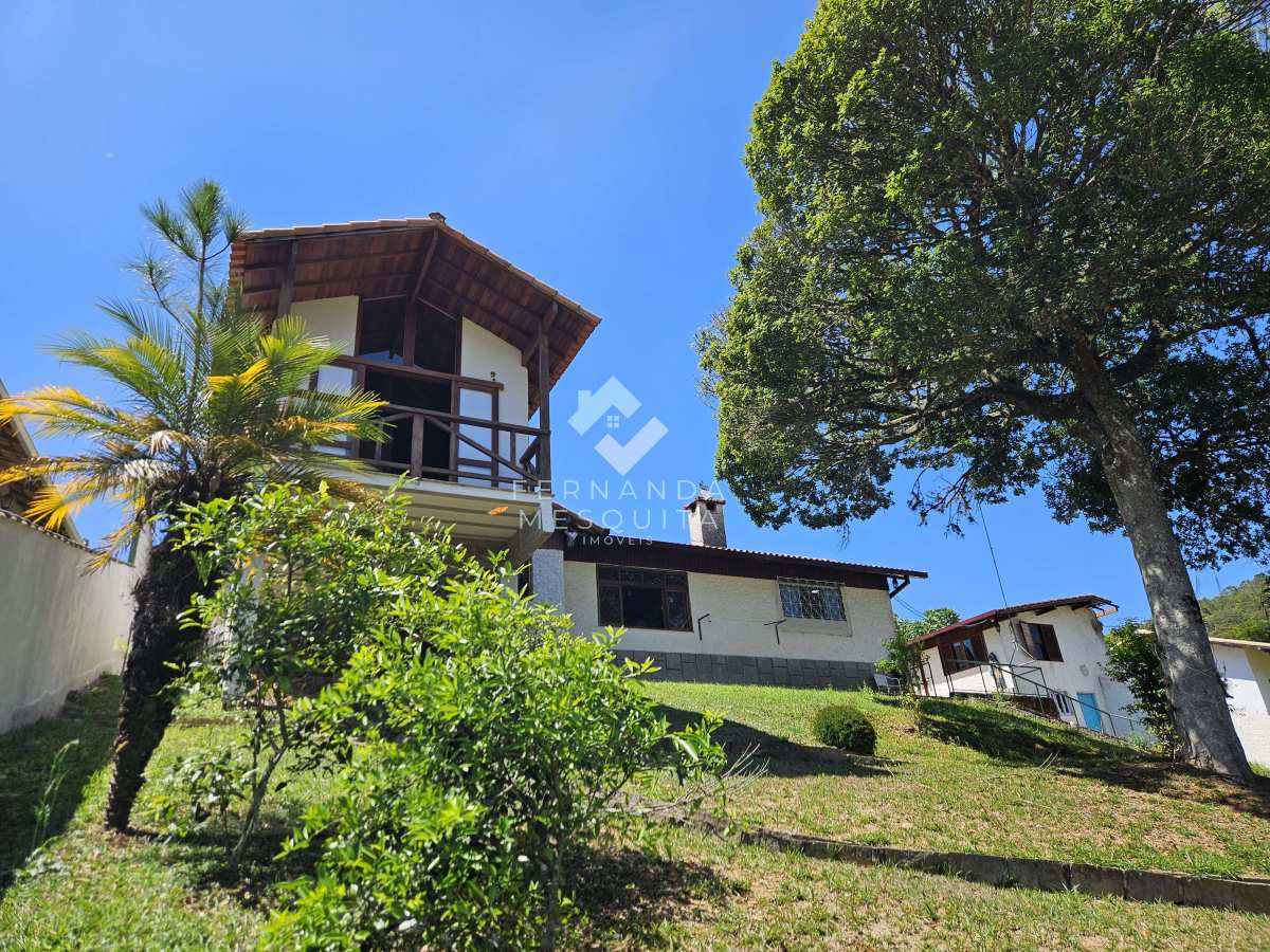Casa para venda ou locação com 4 quartos, 160,00m² - Cascata do Imbuí,Teresópolis