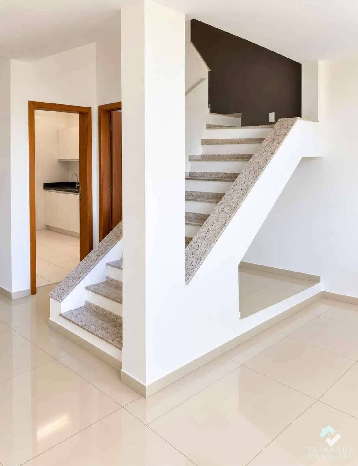  - Casa Moderna de 200m² com 3 Suítes, Terraço com Vista 360°, Habite-se e 2 Vagas Cobertas em Condomínio Fechado - Valparaíso, Petrópolis/RJ