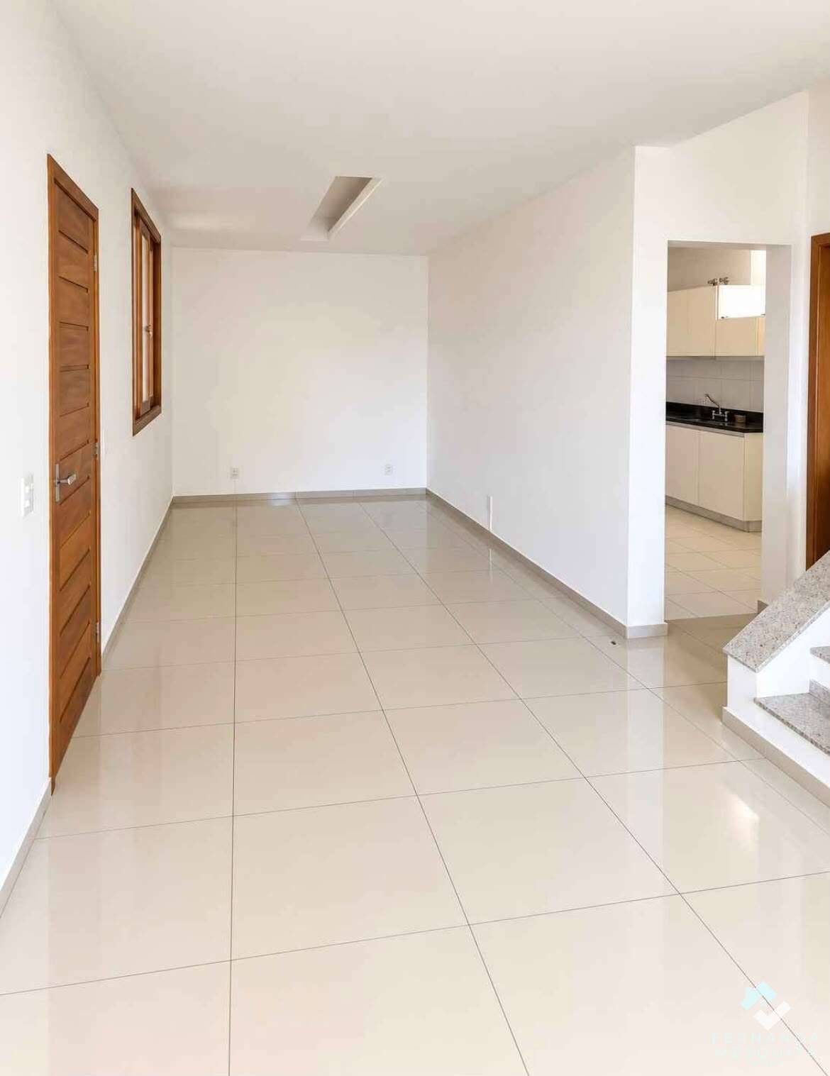  - Casa Moderna de 200m² com 3 Suítes, Terraço com Vista 360°, Habite-se e 2 Vagas Cobertas em Condomínio Fechado - Valparaíso, Petrópolis/RJ