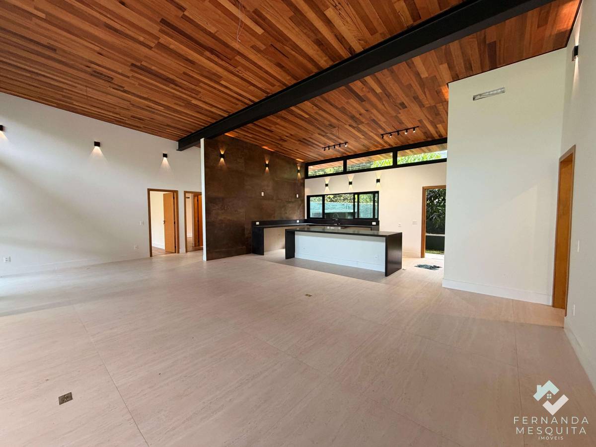 Casa à venda com 4 quartos - Itaipava,Petrópolis
