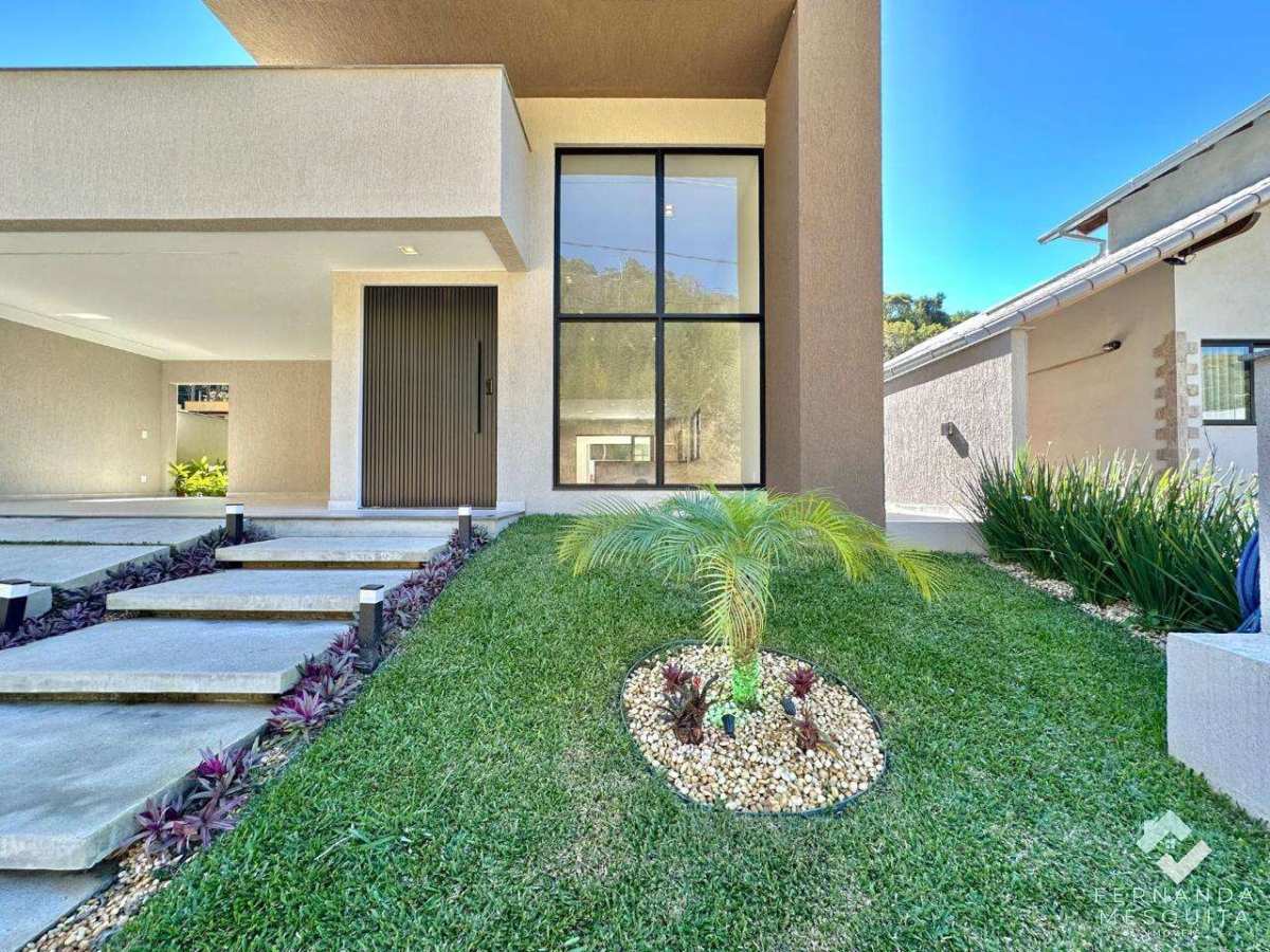  - Casa Nova de Alto Padrão com 3 Suítes e Lazer Completo a 5 Minutos do Centro de Teresópolis