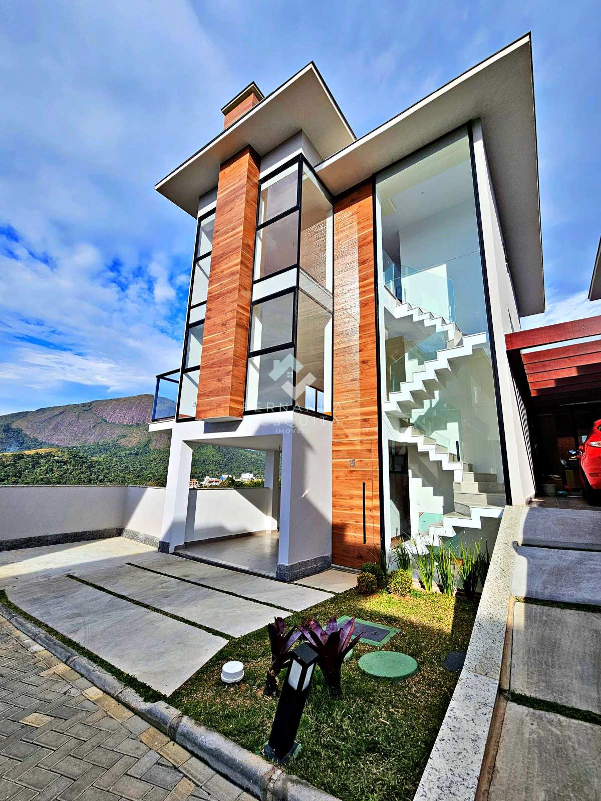 Casa de condomínio à venda com 4 quartos, 150m² - Tijuca,Teresópolis