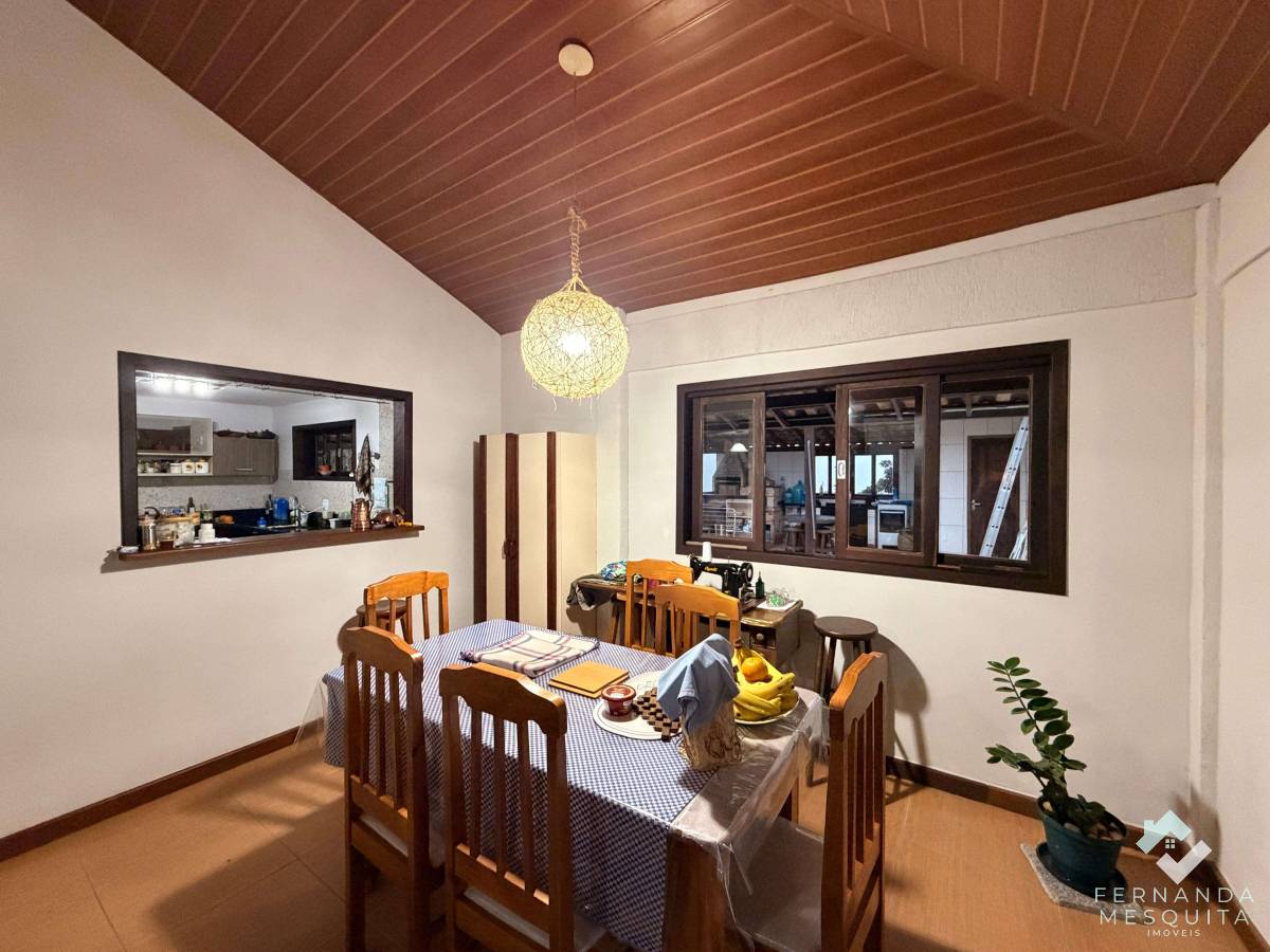 Chácara à venda com 3 quartos, 80,00m² - Fazenda Inglesa,Petrópolis