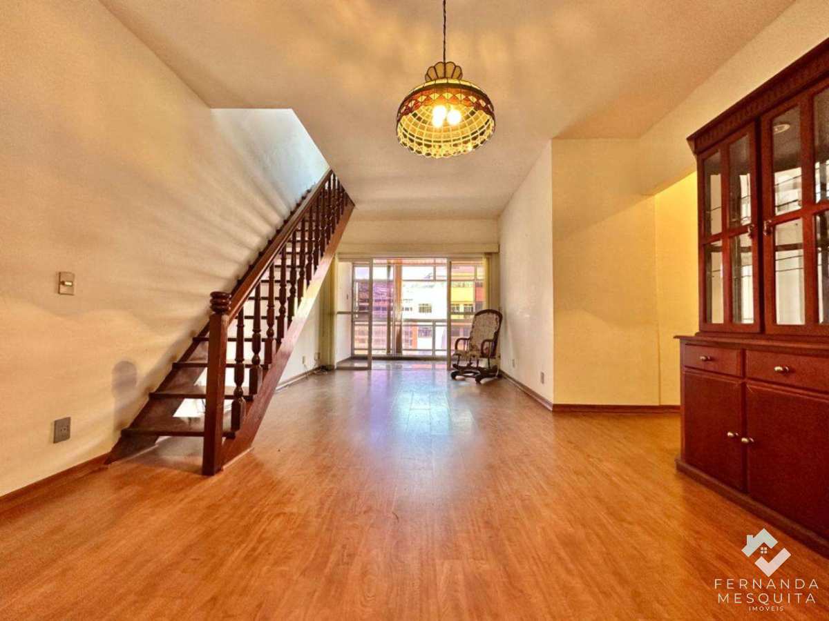  - Cobertura à venda em Teresópolis, Agriões, com 2 quartos, 124m²